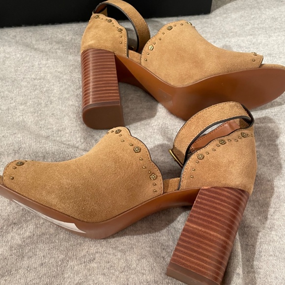 Coach Marnie Suede Sandals size 6 - Picture 8 of 14